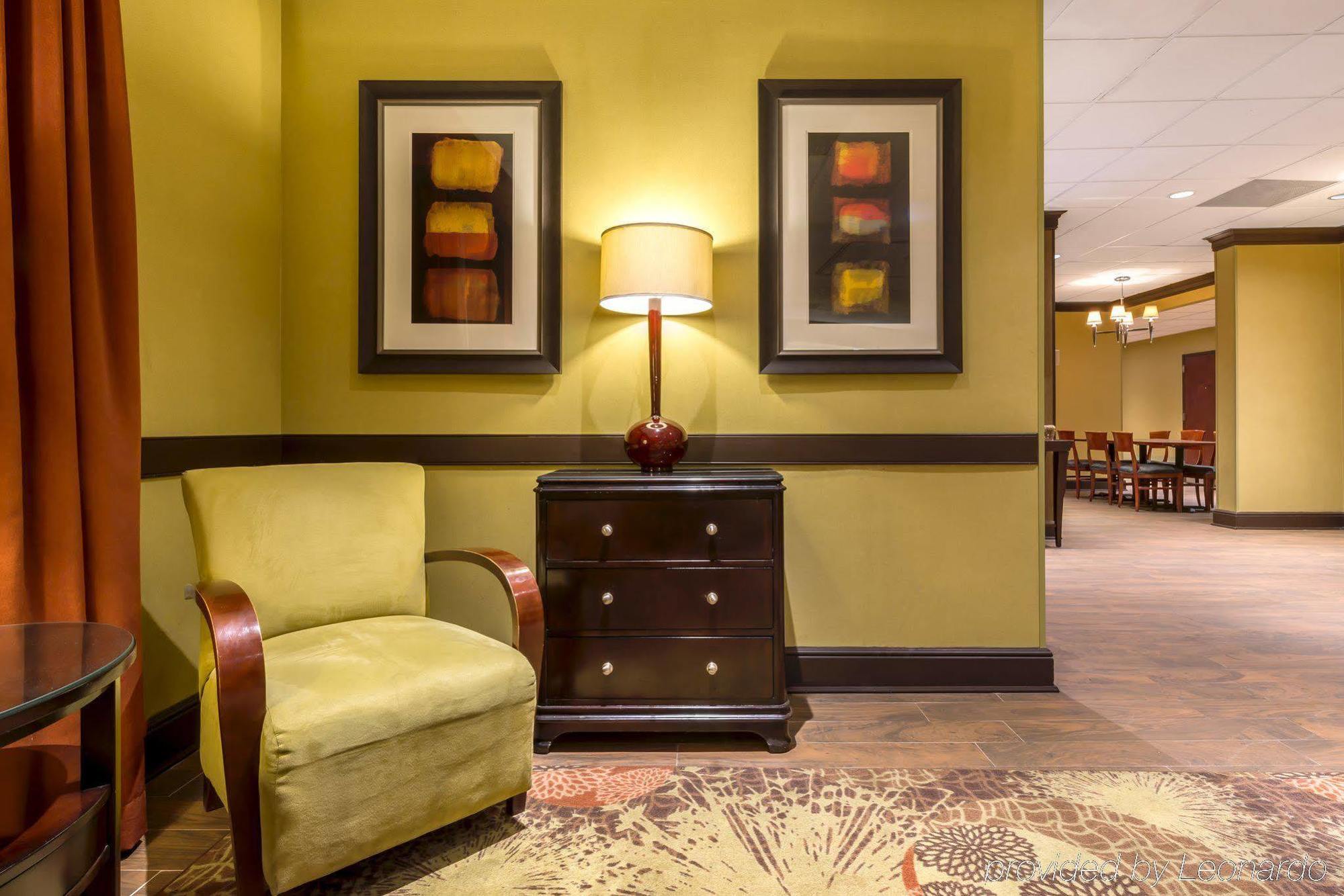 Holiday Inn Express Atlanta Airport-College Park By Ihg Exterior foto
